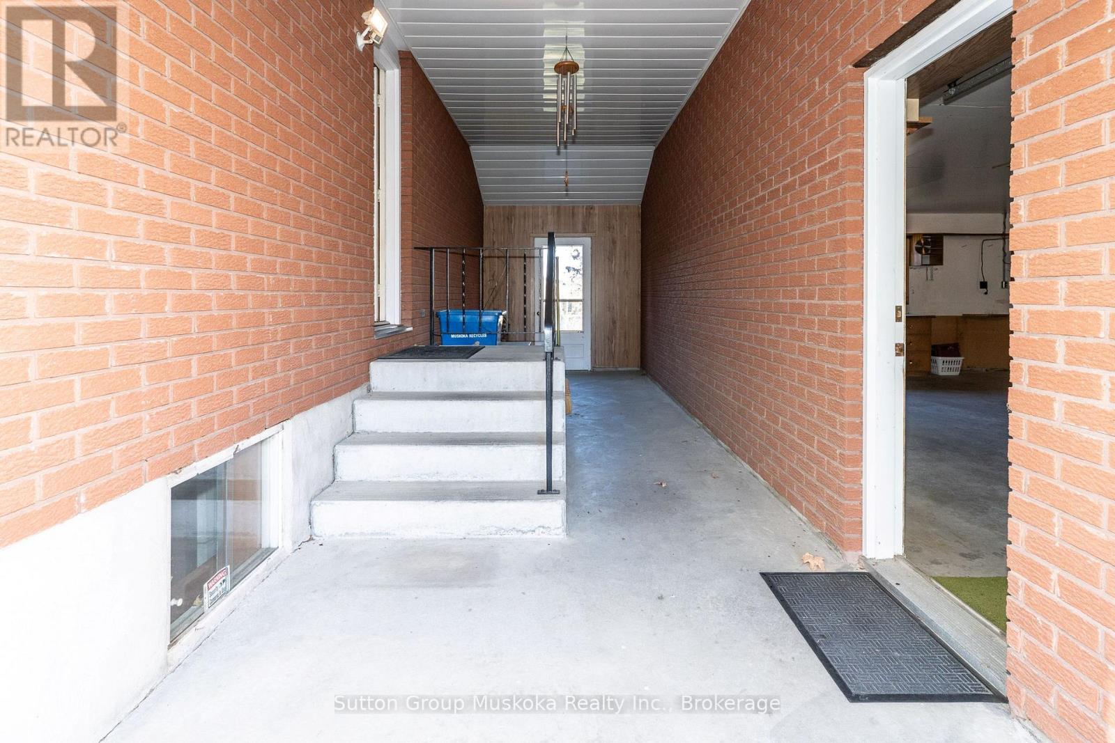 467 West Browns Road, Huntsville, Ontario  P1H 0H9 - Photo 22 - X12463117