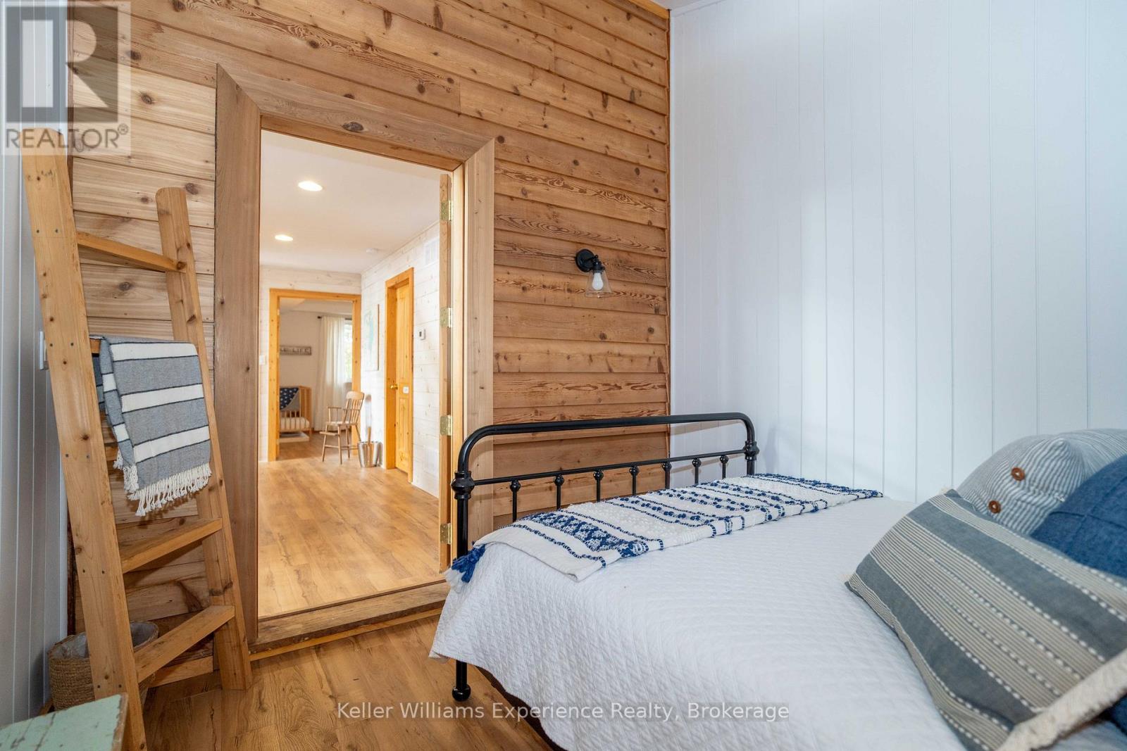 1317 West Lionshead Road, Gravenhurst, Ontario  N0H 1W0 - Photo 12 - X12465239