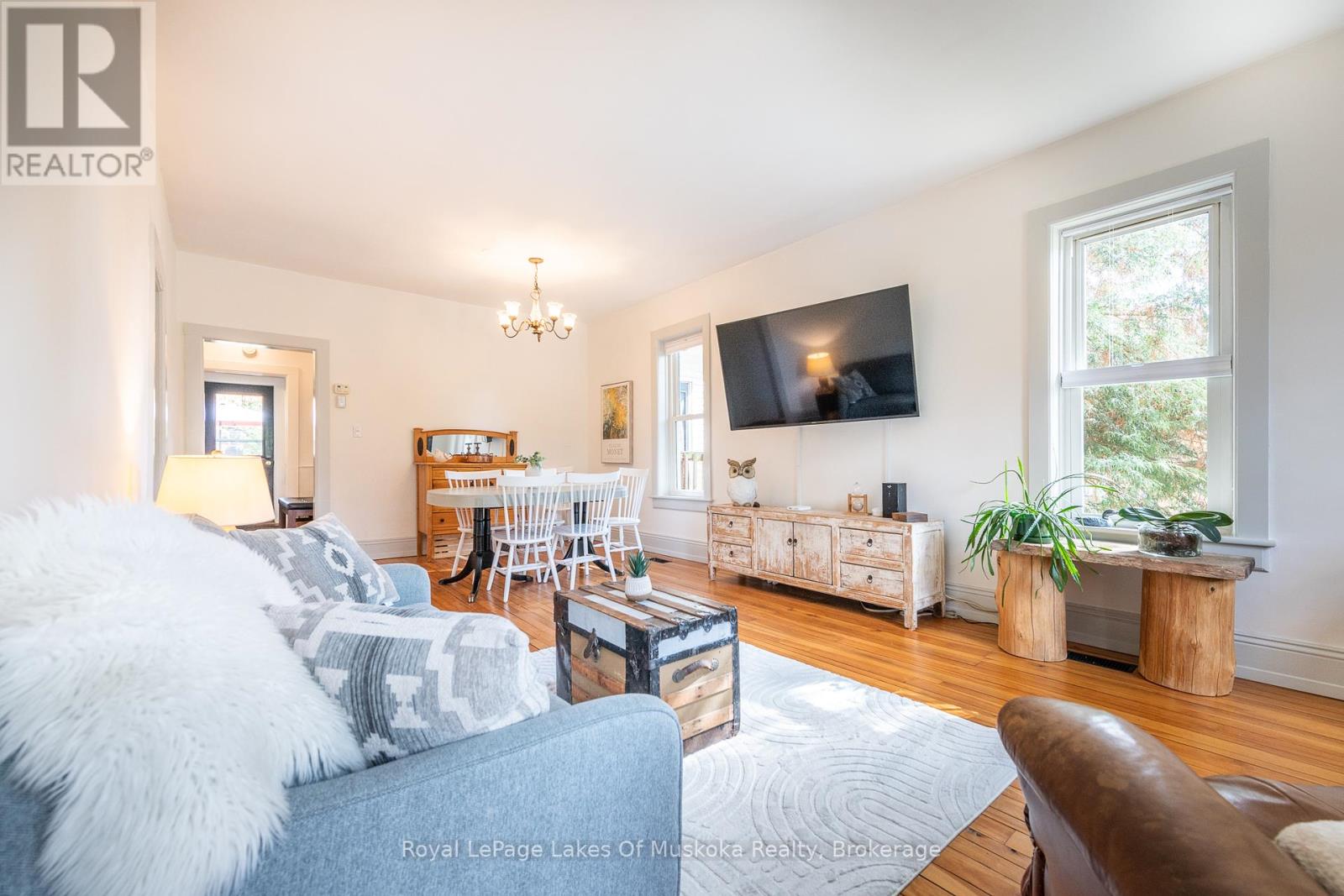 12 Elm Street, Huntsville, Ontario  P1H 1L1 - Photo 7 - X12465313