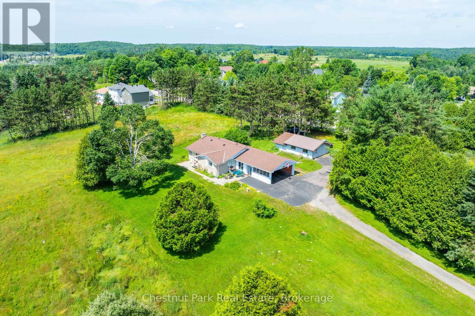 8 Dandelion Lane, Bracebridge, Ontario  P1L 1W8 - Photo 1 - X12465499