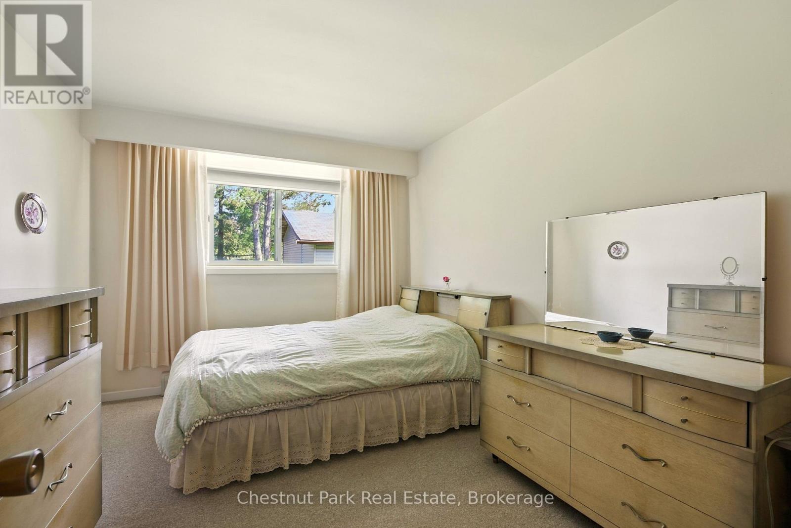 8 Dandelion Lane, Bracebridge, Ontario  P1L 1W8 - Photo 15 - X12465499