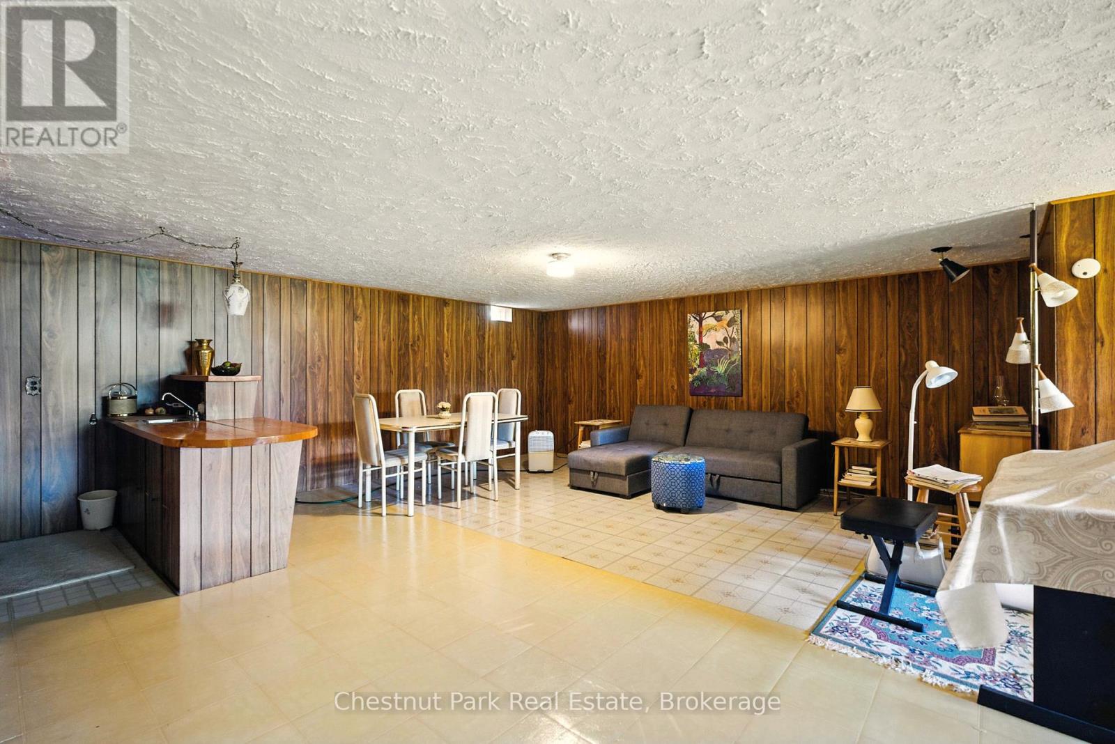 8 Dandelion Lane, Bracebridge, Ontario  P1L 1W8 - Photo 18 - X12465499