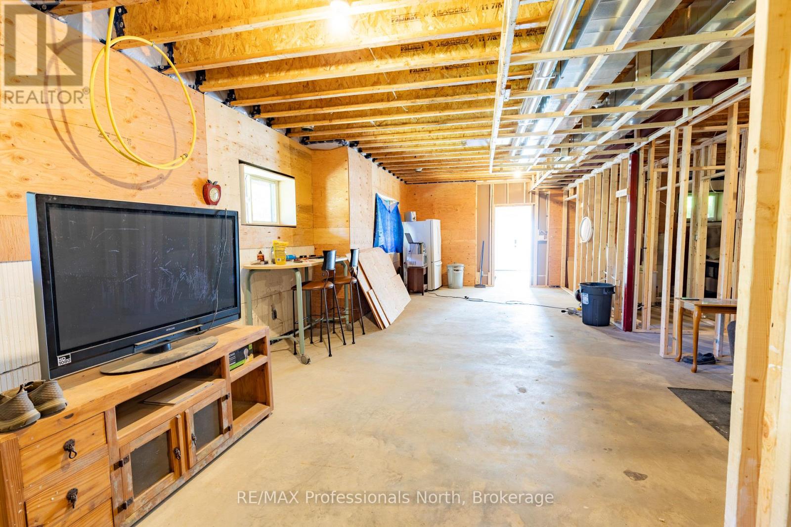 1203 Burlmarie Road, Lake Of Bays, Ontario  P0B 1A0 - Photo 22 - X12467511