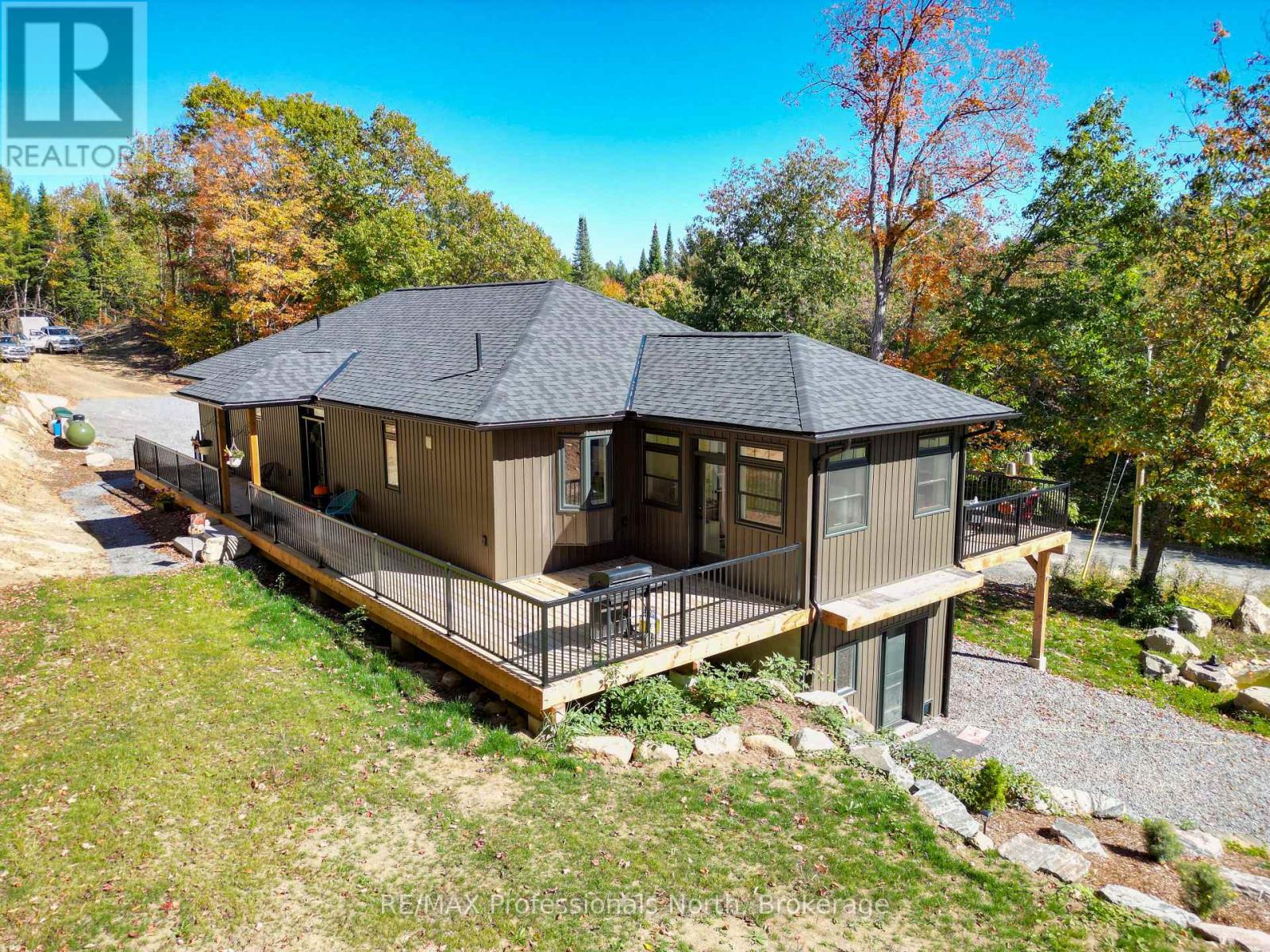 1203 Burlmarie Road, Lake Of Bays, Ontario  P0B 1A0 - Photo 35 - X12467511