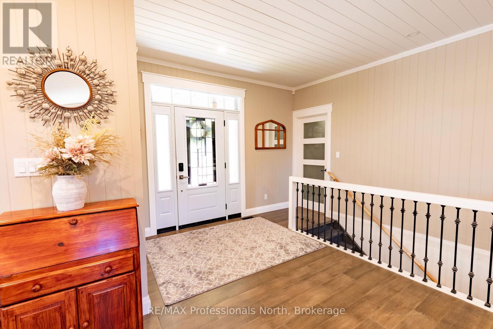 1203 Burlmarie Road, Lake Of Bays, Ontario  P0B 1A0 - Photo 6 - X12467511