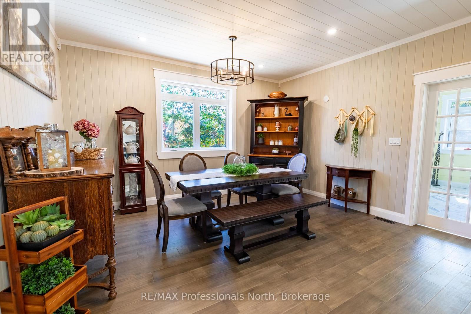 1203 Burlmarie Road, Lake Of Bays, Ontario  P0B 1A0 - Photo 9 - X12467511