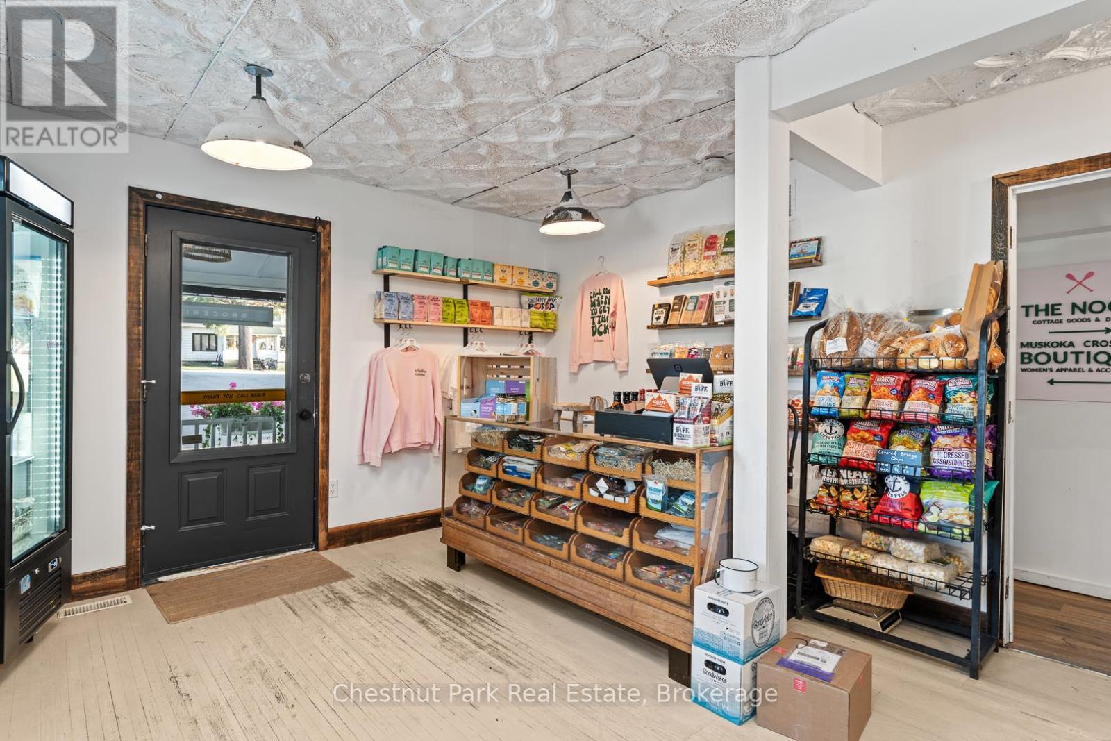 2642 Muskoka 169 Road, Muskoka Lakes, Ontario  P0C 1M0 - Photo 10 - X12467832