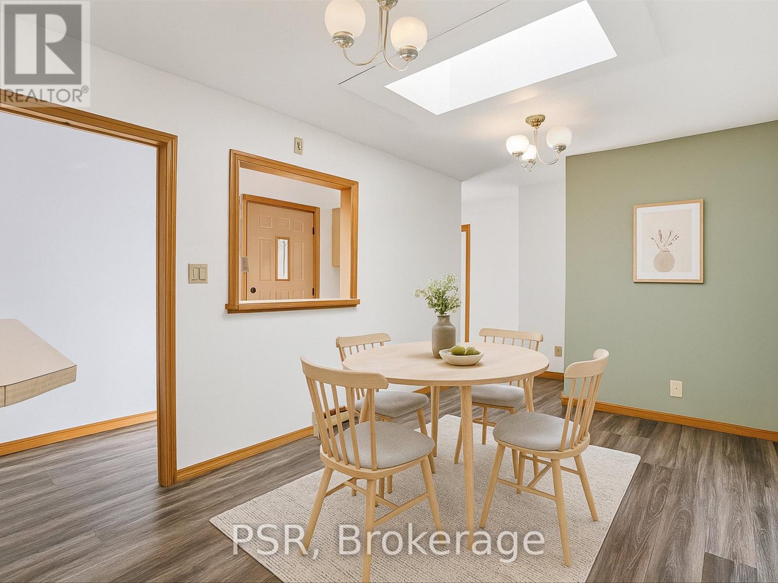 1016 Victoria Street, Muskoka Lakes, Ontario  L0K 1E0 - Photo 17 - X12468155