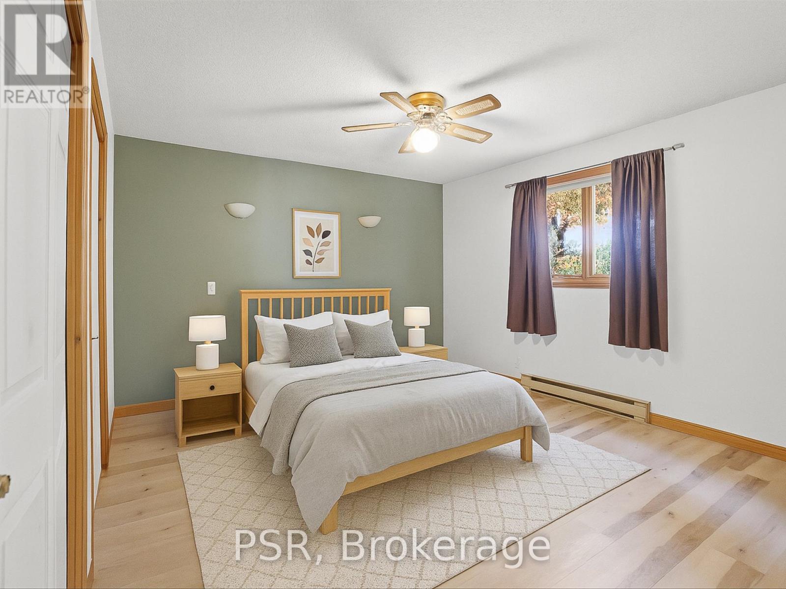 1016 Victoria Street, Muskoka Lakes, Ontario  L0K 1E0 - Photo 20 - X12468155