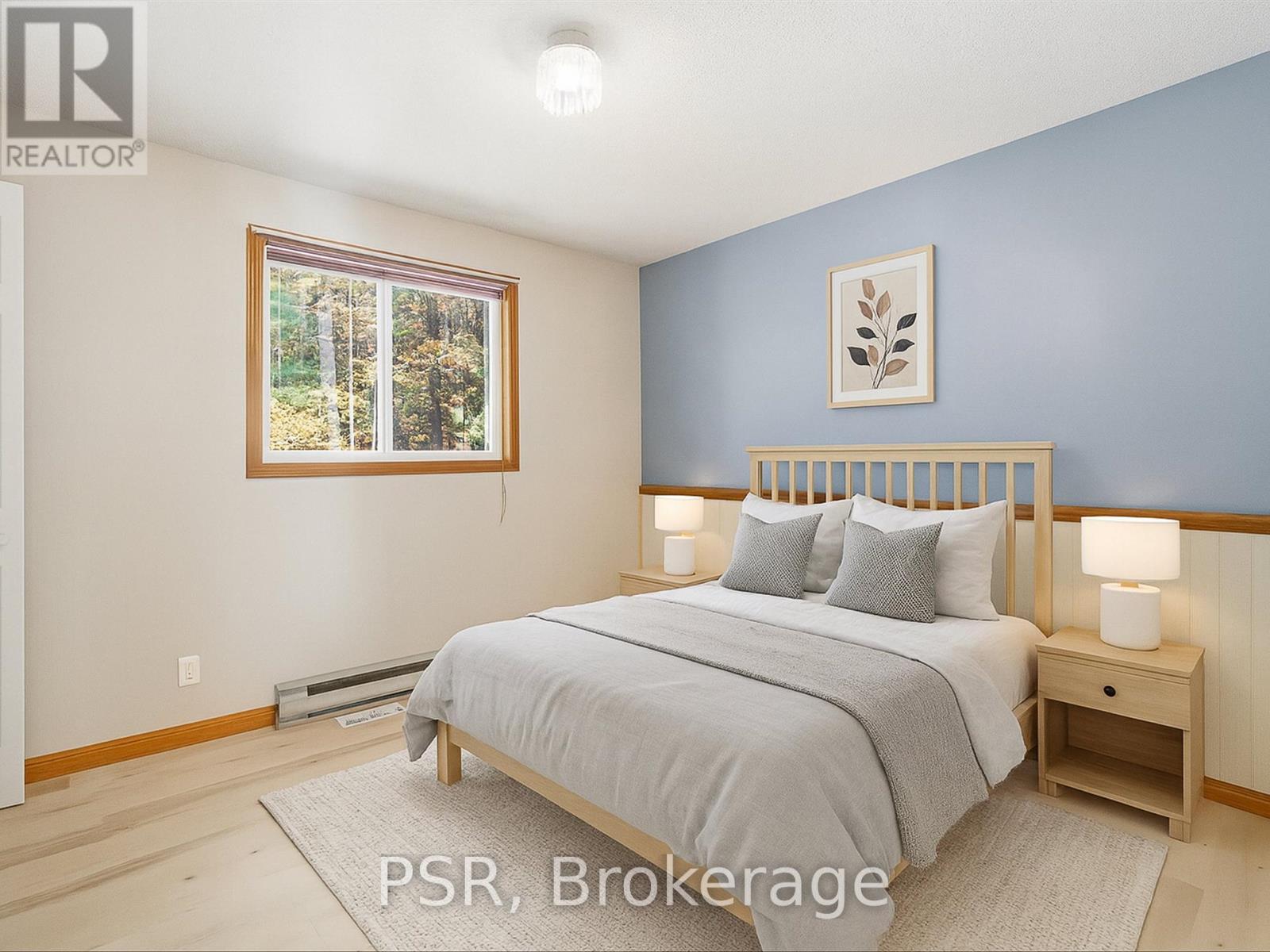 1016 Victoria Street, Muskoka Lakes, Ontario  L0K 1E0 - Photo 25 - X12468155