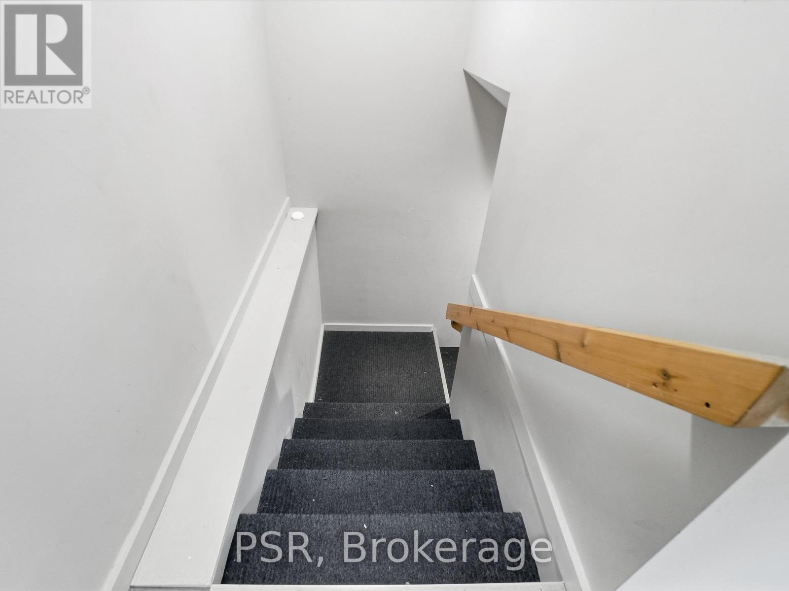 1016 Victoria Street, Muskoka Lakes, Ontario  L0K 1E0 - Photo 29 - X12468155