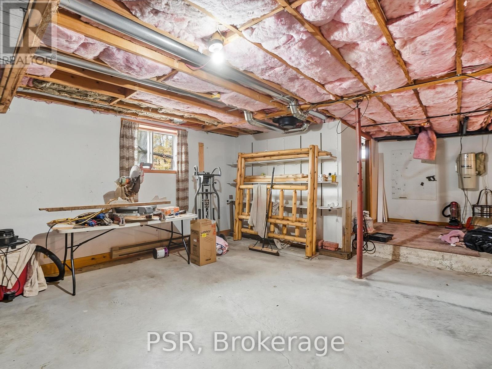 1016 Victoria Street, Muskoka Lakes, Ontario  L0K 1E0 - Photo 32 - X12468155