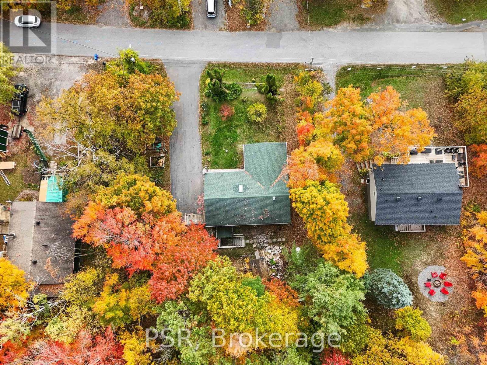 1016 Victoria Street, Muskoka Lakes, Ontario  L0K 1E0 - Photo 38 - X12468155