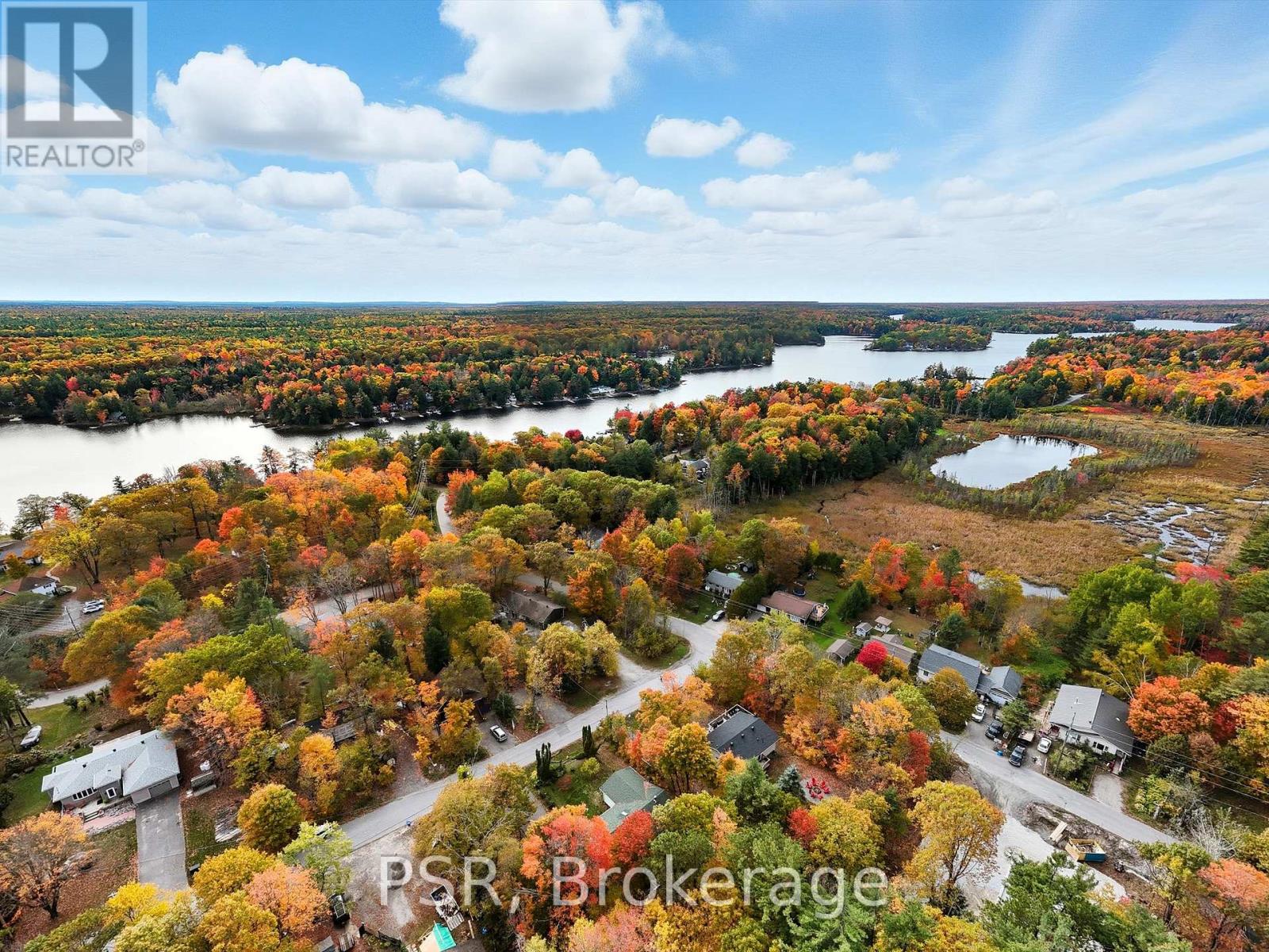 1016 Victoria Street, Muskoka Lakes, Ontario  L0K 1E0 - Photo 40 - X12468155