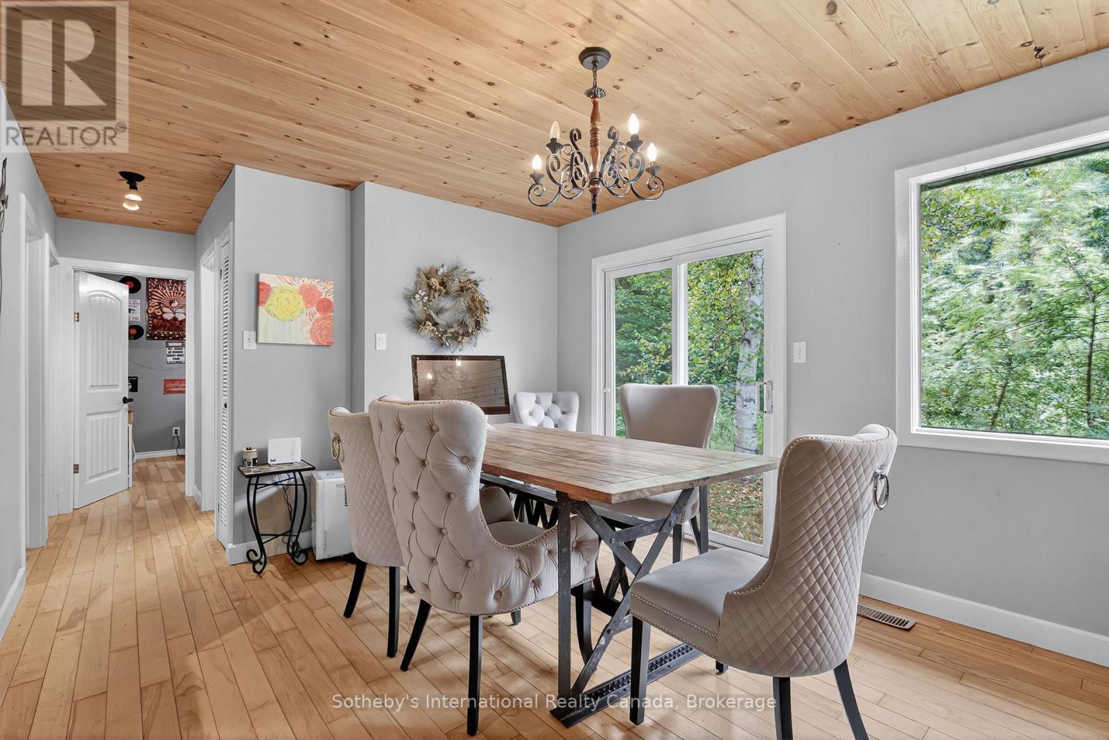 1132 Limberlost Road, Lake Of Bays, Ontario  P1H 2J6 - Photo 24 - X12468388