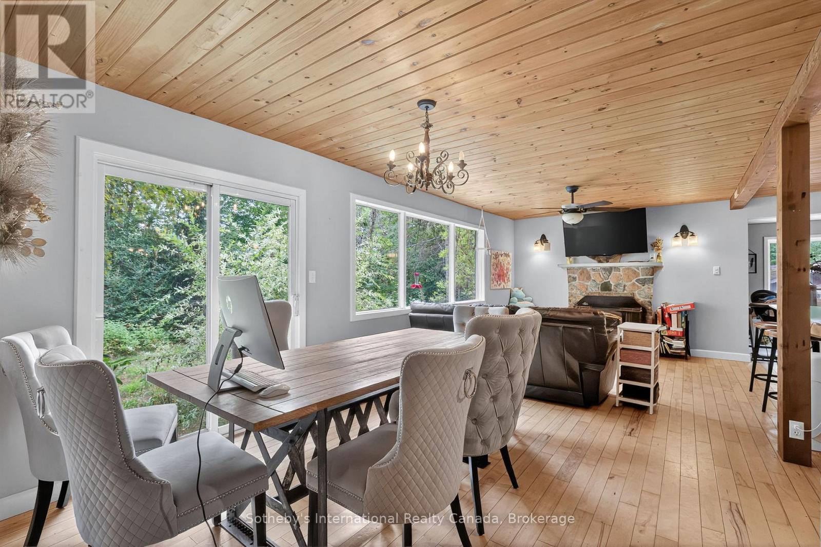 1132 Limberlost Road, Lake Of Bays, Ontario  P1H 2J6 - Photo 25 - X12468388