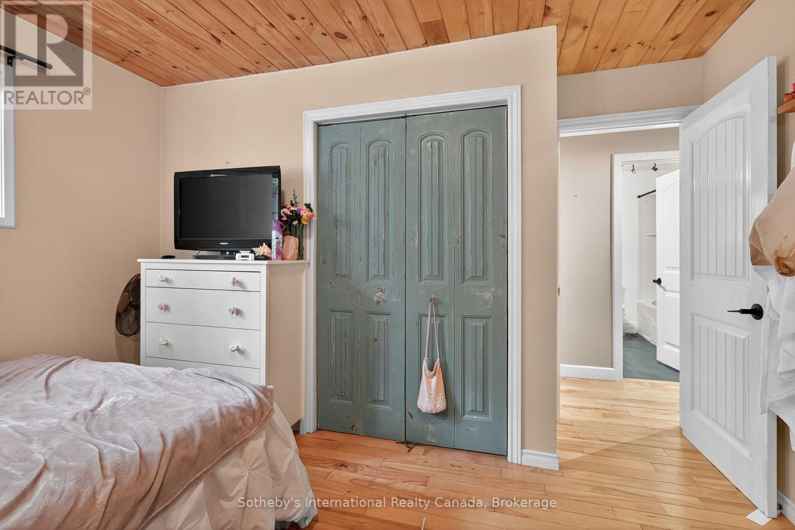 1132 Limberlost Road, Lake Of Bays, Ontario  P1H 2J6 - Photo 27 - X12468388