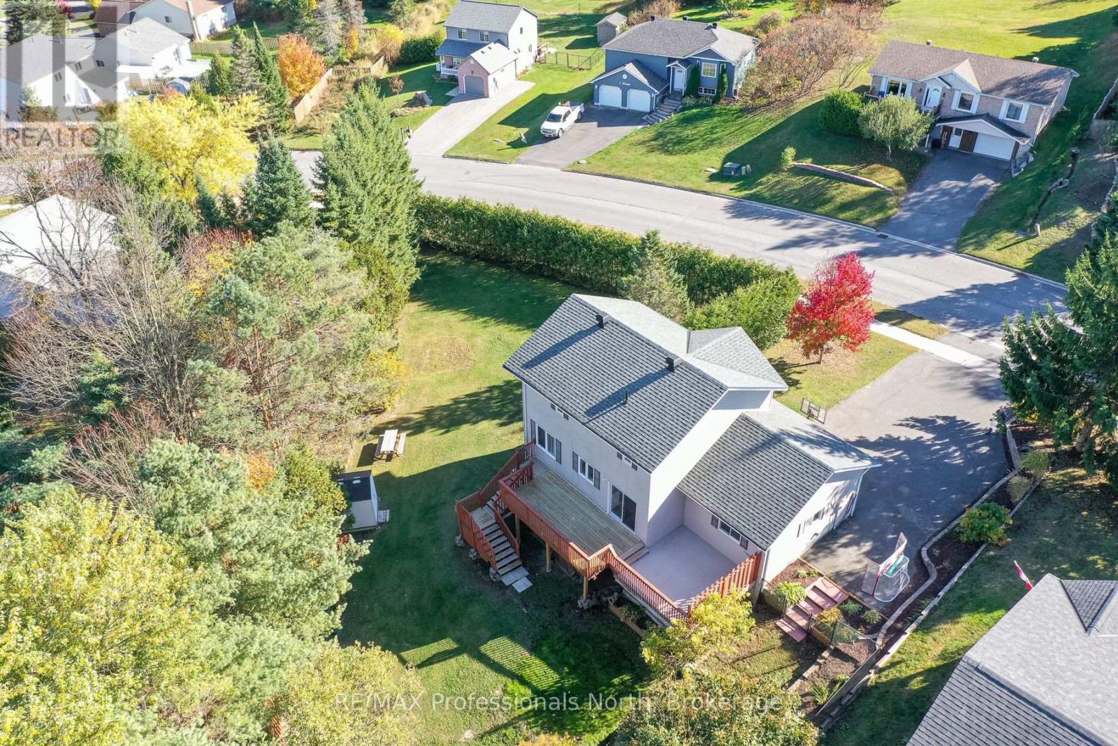 6 Lankin Avenue, Bracebridge, Ontario  P1L 1Y1 - Photo 20 - X12468911