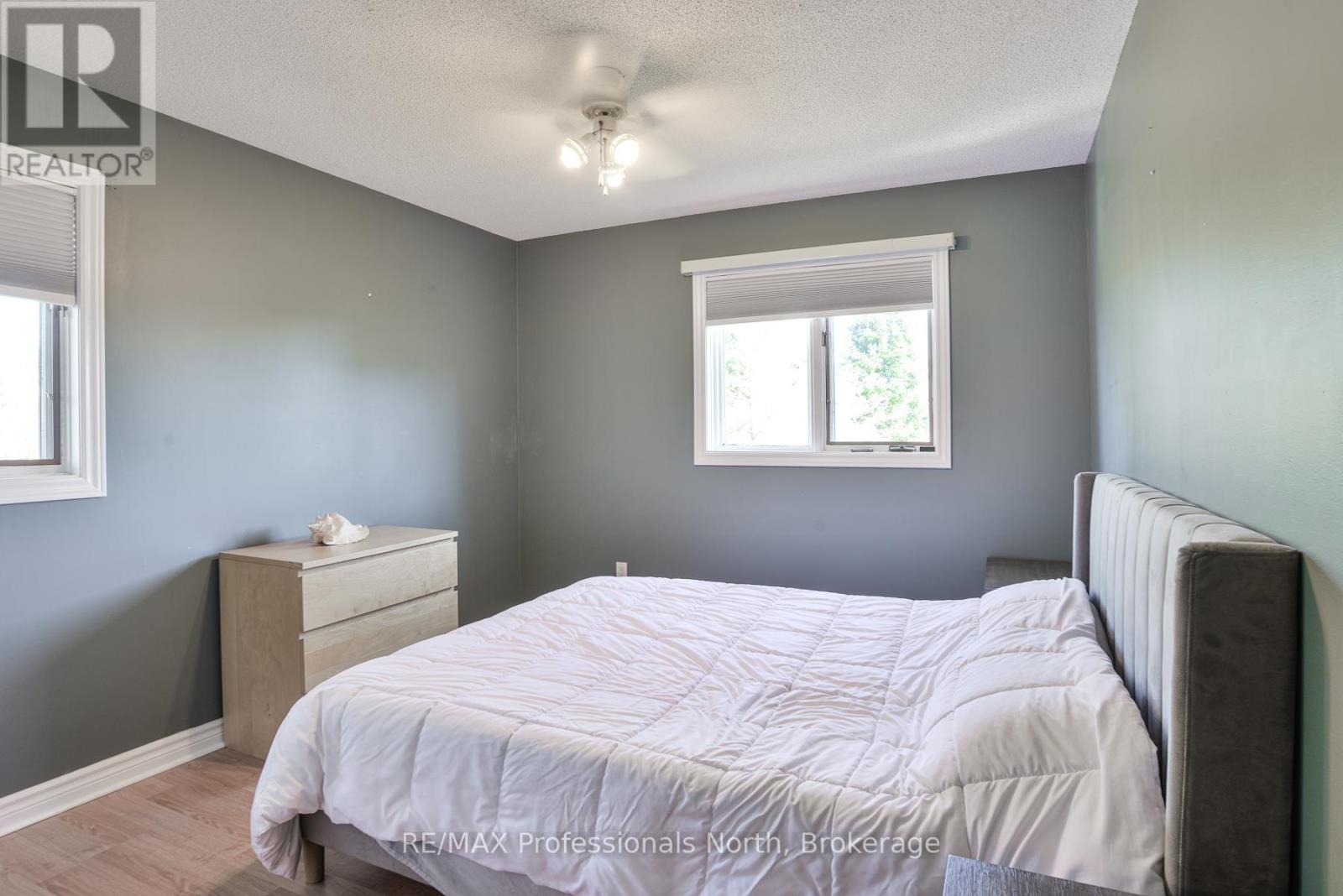 6 Lankin Avenue, Bracebridge, Ontario  P1L 1Y1 - Photo 8 - X12468911