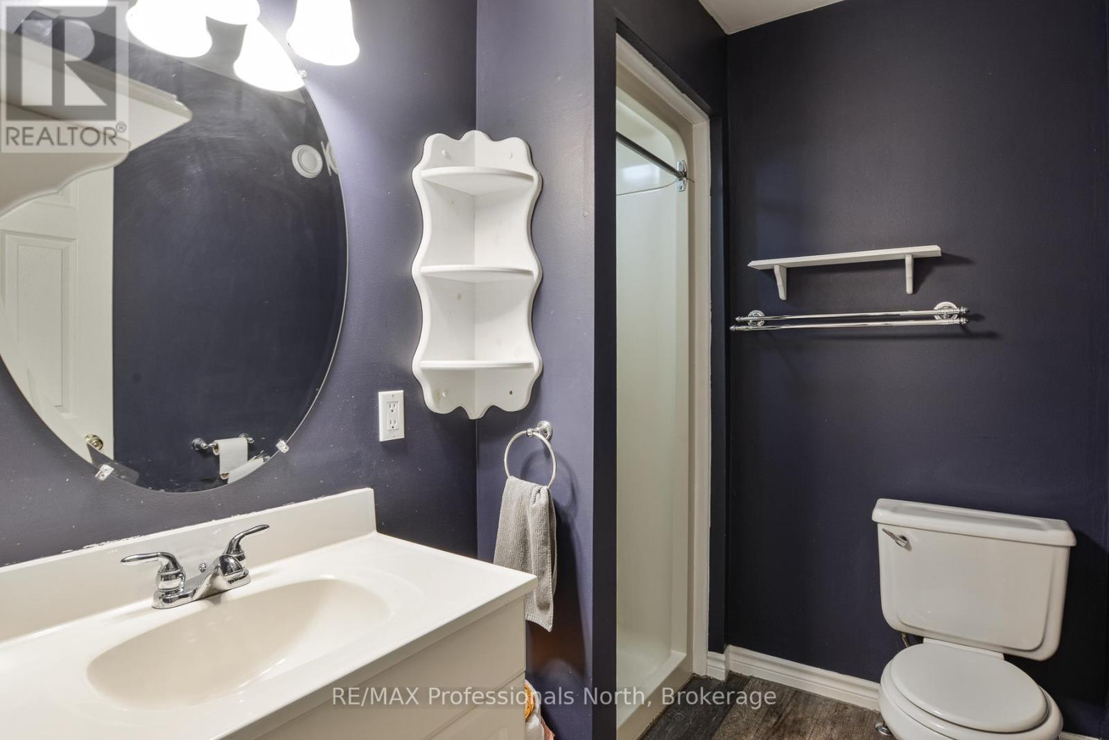 6 Lankin Avenue, Bracebridge, Ontario  P1L 1Y1 - Photo 9 - X12468911