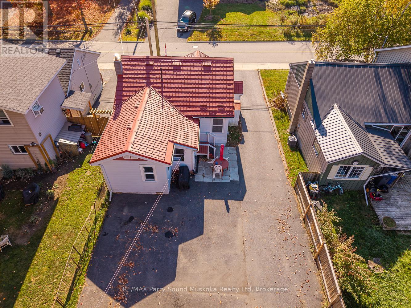 19 Isabella Street, Parry Sound, Ontario  P2A 1M1 - Photo 19 - X12468943