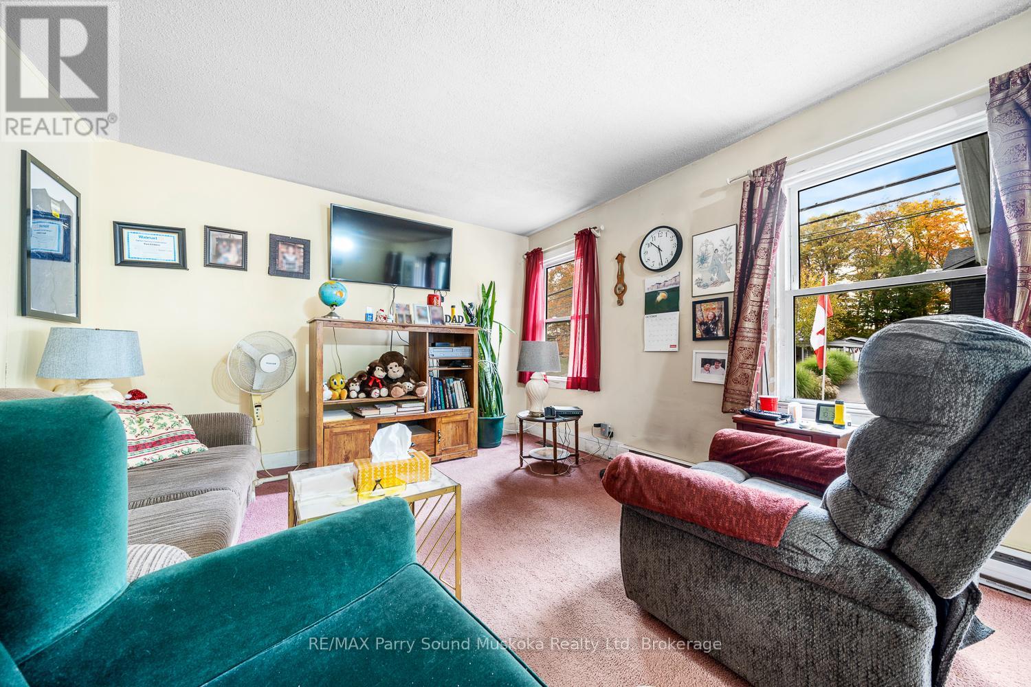 19 Isabella Street, Parry Sound, Ontario  P2A 1M1 - Photo 41 - X12468943