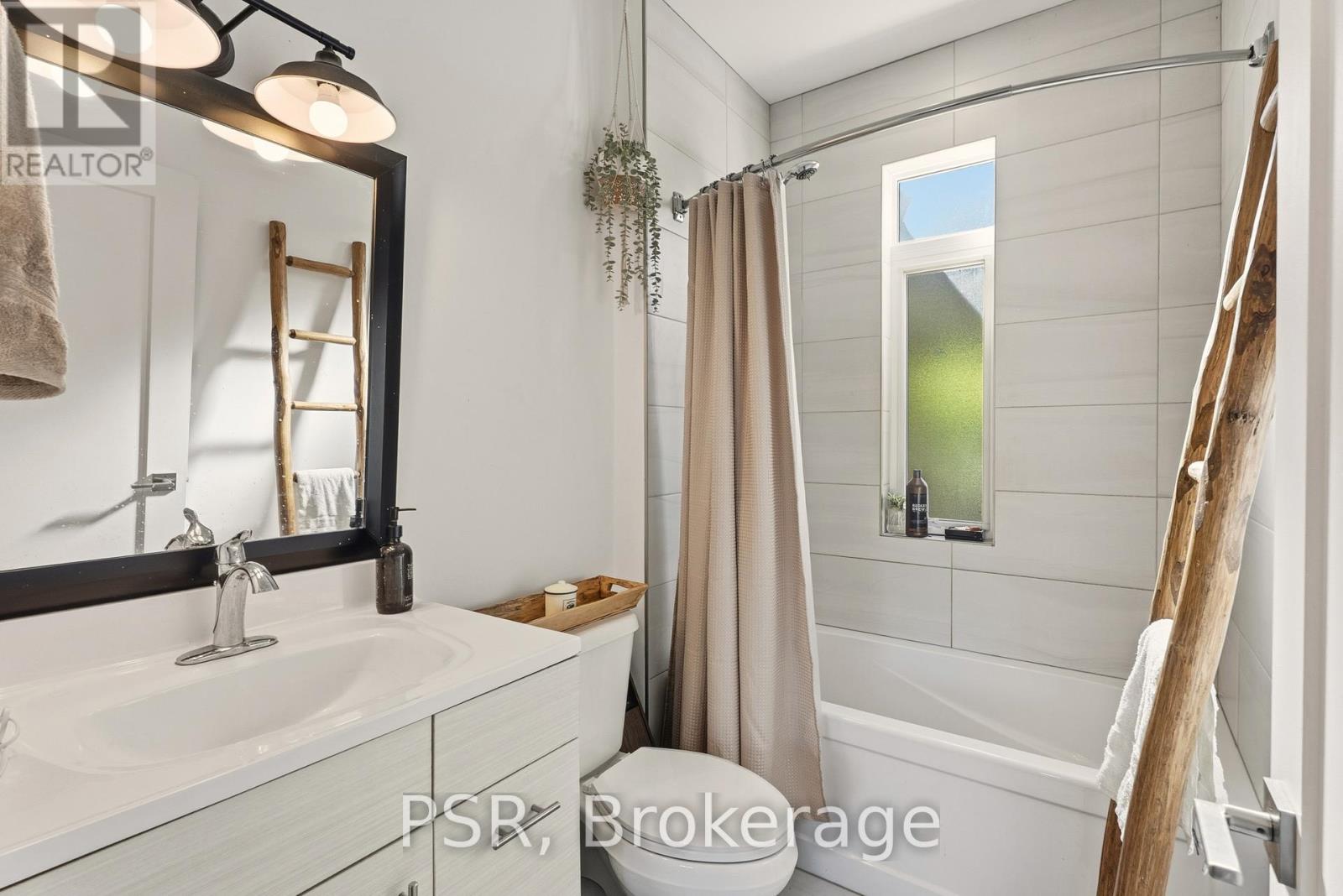 1194 Muskoka Road 38, Muskoka Lakes, Ontario  P0C 1A0 - Photo 39 - X12469445