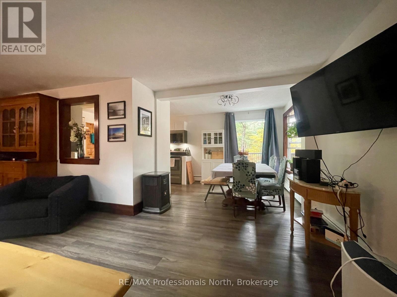 31 Falls View Road, Huntsville, Ontario  P0B 1L0 - Photo 13 - X12470334