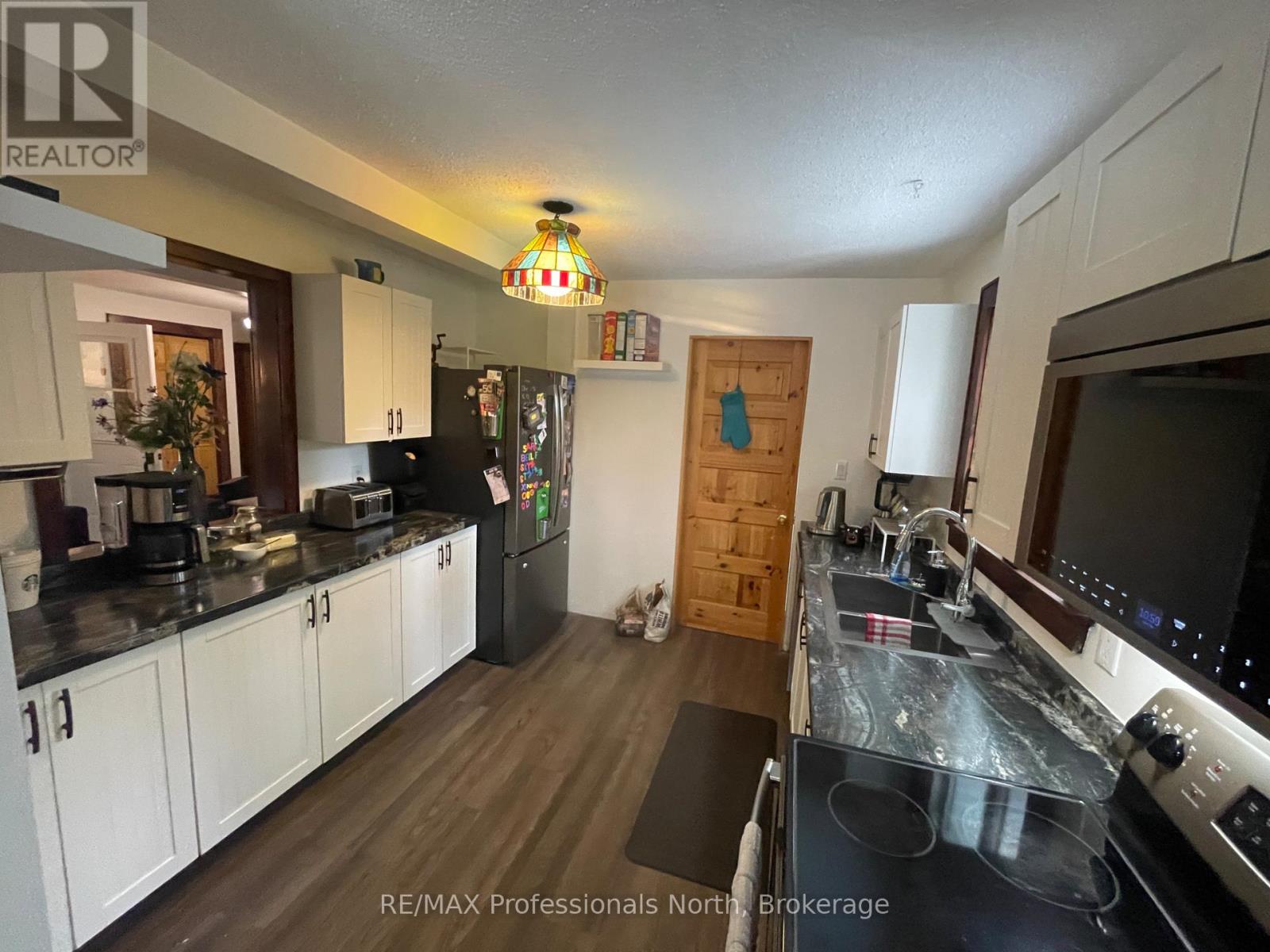 31 Falls View Road, Huntsville, Ontario  P0B 1L0 - Photo 16 - X12470334