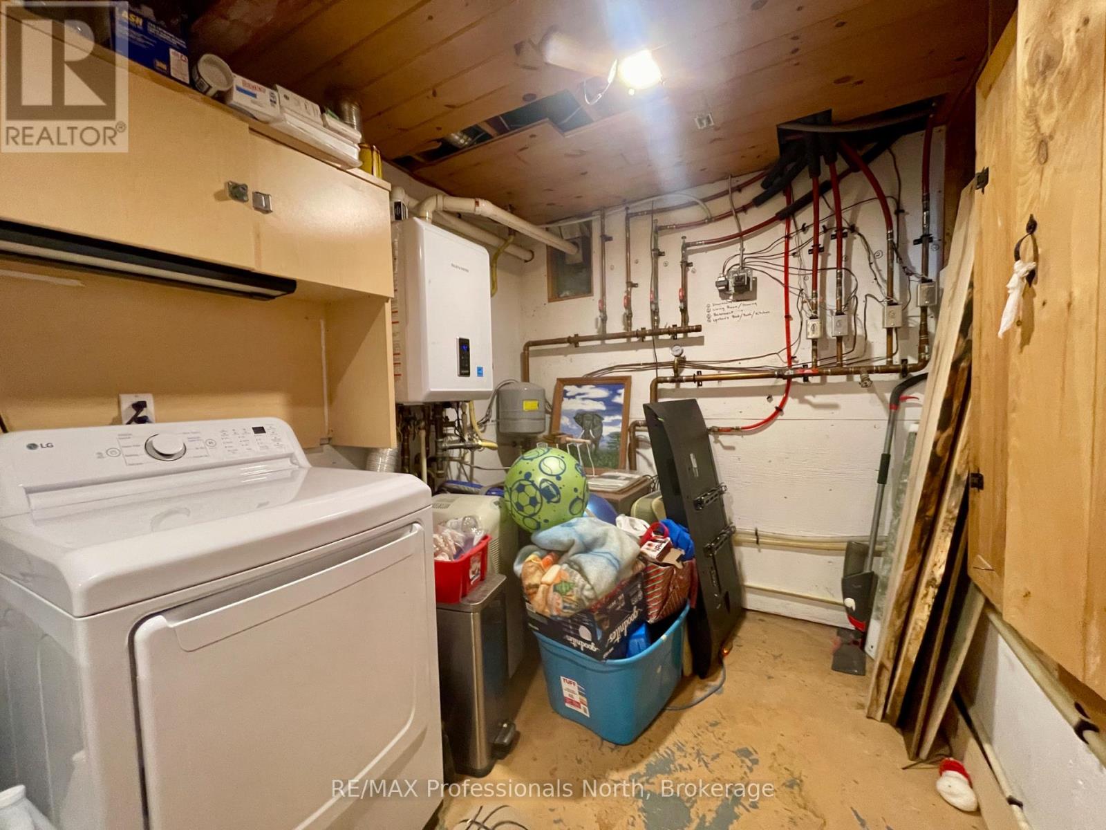 31 Falls View Road, Huntsville, Ontario  P0B 1L0 - Photo 36 - X12470334