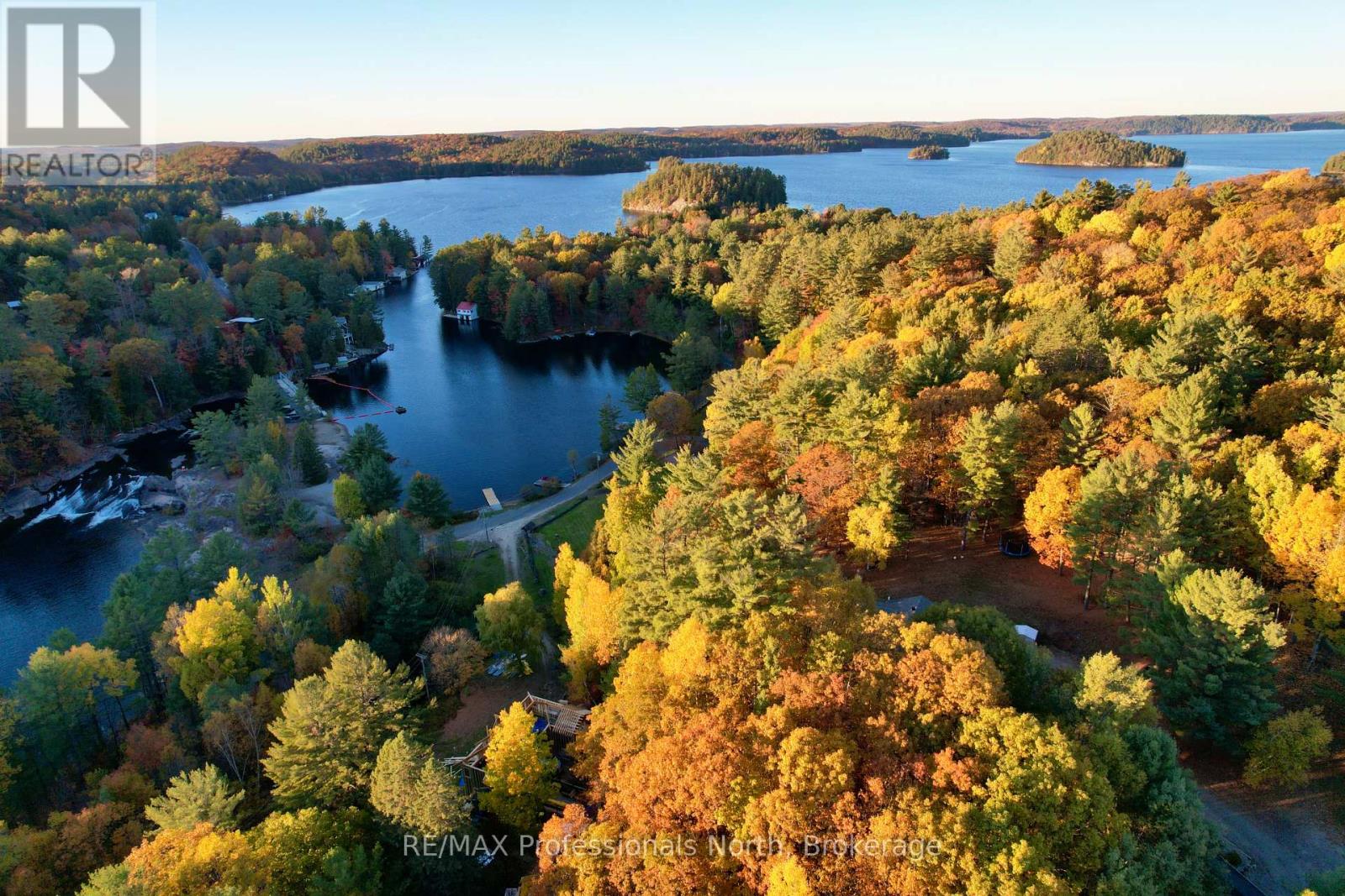 31 Falls View Road, Huntsville, Ontario  P0B 1L0 - Photo 6 - X12470334