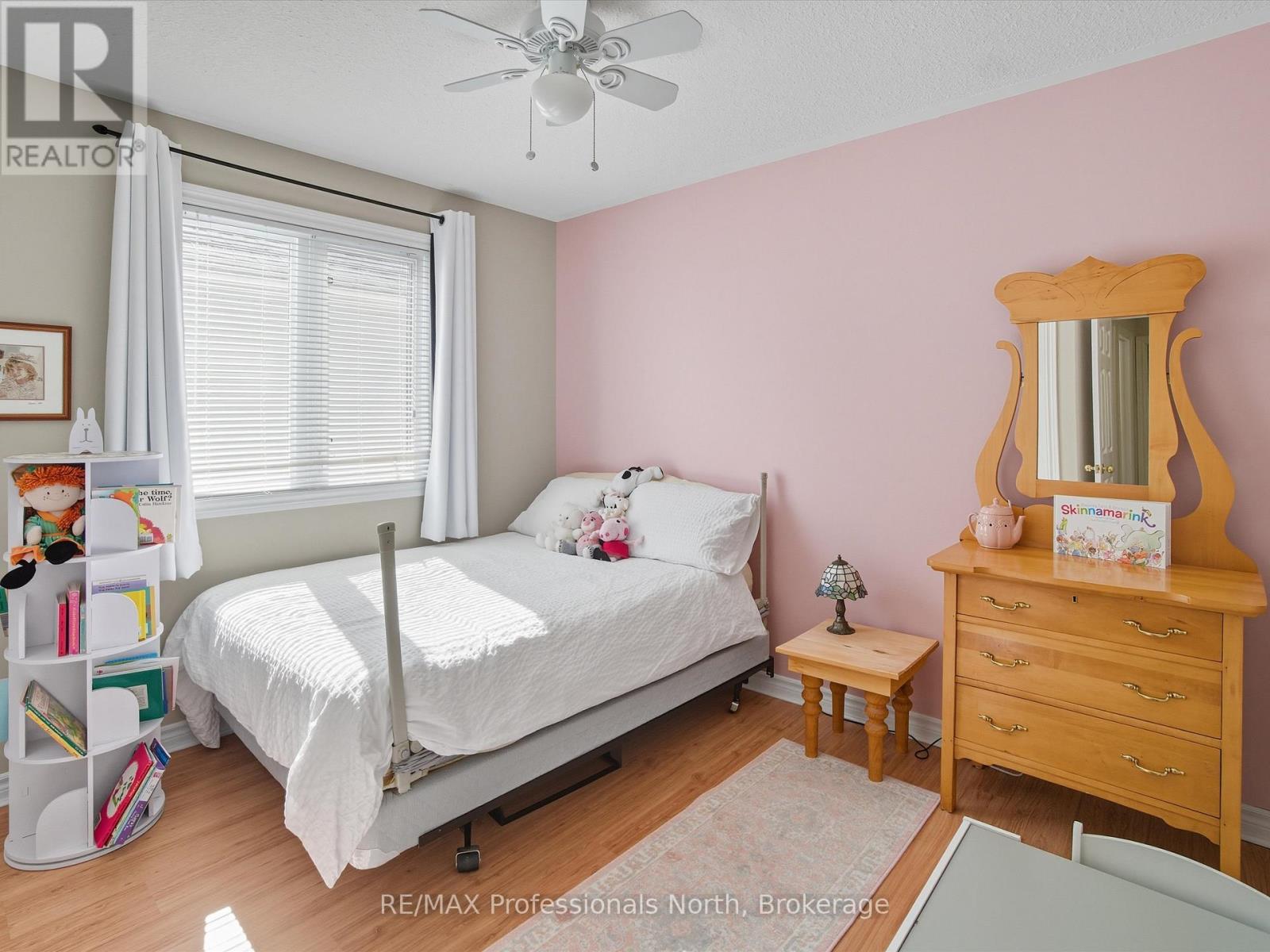 17 Keall Crescent, Bracebridge, Ontario  P1L 1Y4 - Photo 19 - X12471185