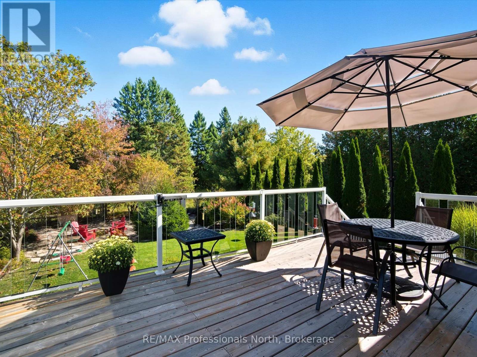 17 Keall Crescent, Bracebridge, Ontario  P1L 1Y4 - Photo 2 - X12471185