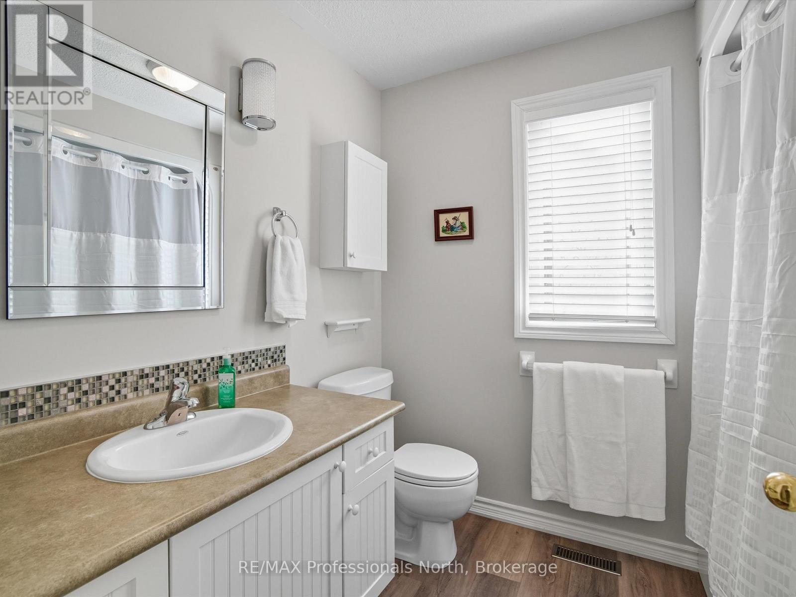 17 Keall Crescent, Bracebridge, Ontario  P1L 1Y4 - Photo 26 - X12471185