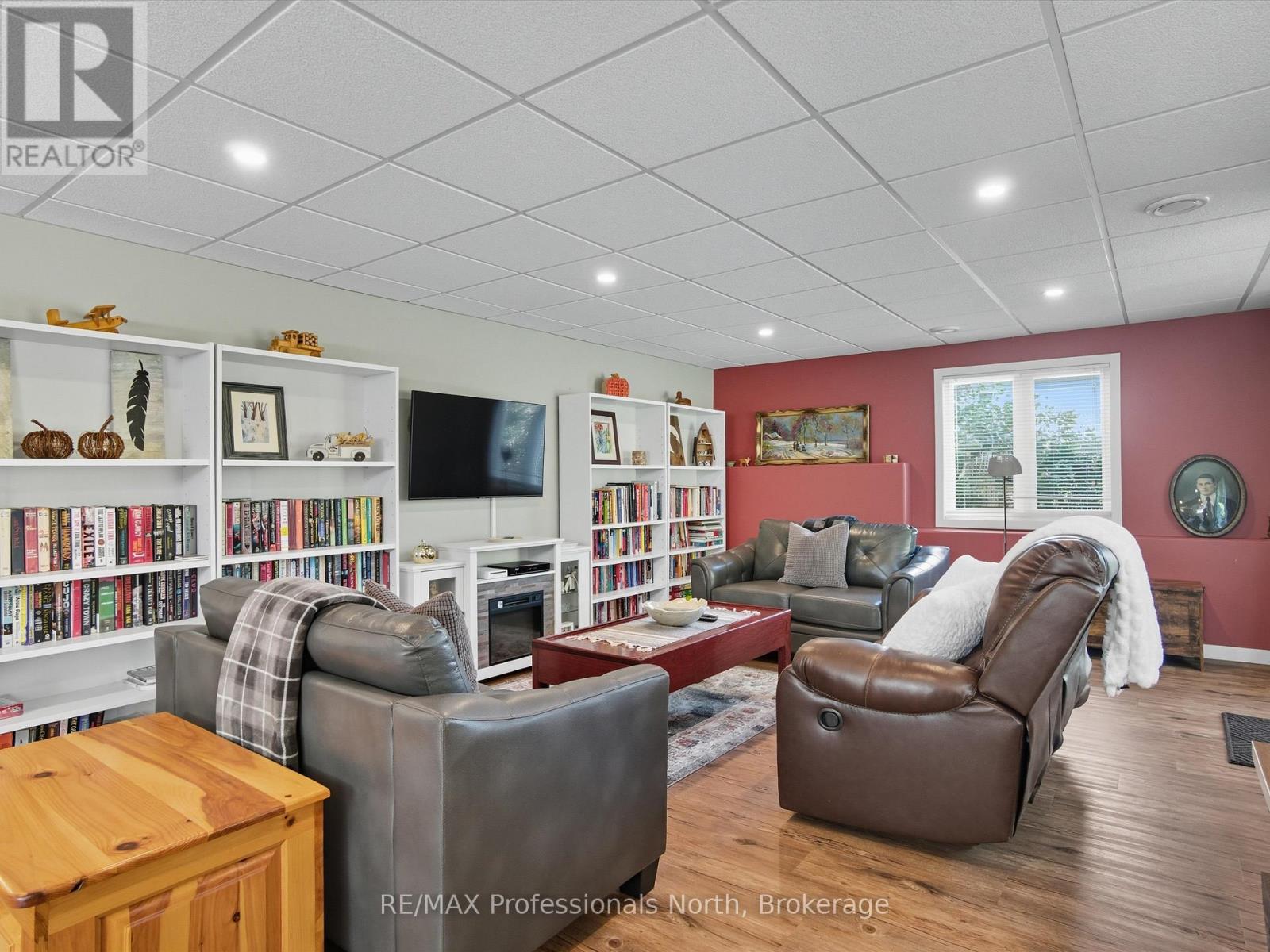 17 Keall Crescent, Bracebridge, Ontario  P1L 1Y4 - Photo 28 - X12471185