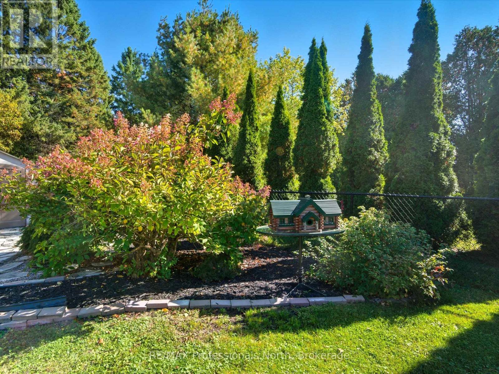 17 Keall Crescent, Bracebridge, Ontario  P1L 1Y4 - Photo 38 - X12471185