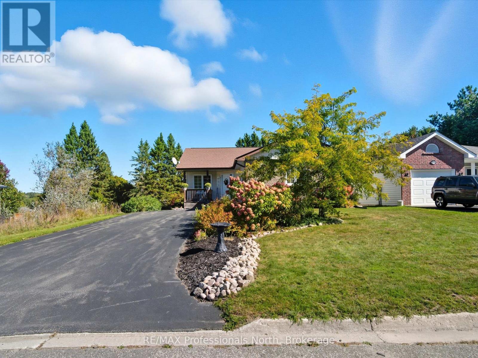 17 Keall Crescent, Bracebridge, Ontario  P1L 1Y4 - Photo 45 - X12471185