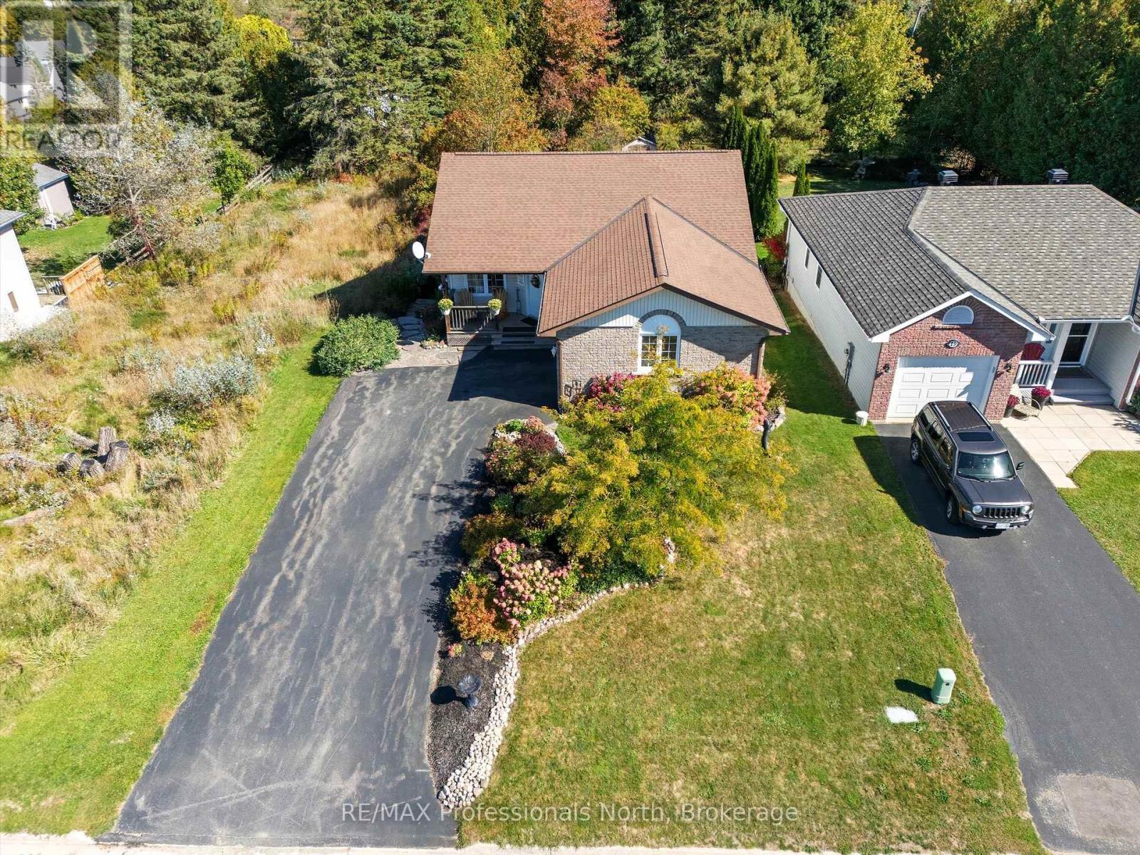 17 Keall Crescent, Bracebridge, Ontario  P1L 1Y4 - Photo 48 - X12471185