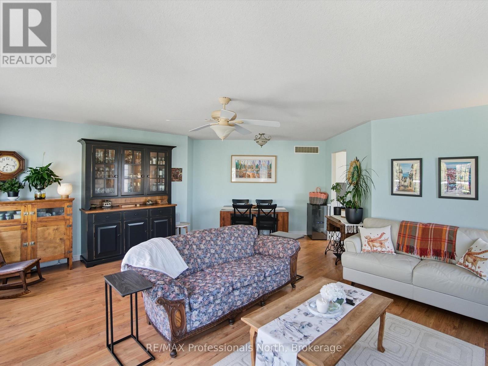 17 Keall Crescent, Bracebridge, Ontario  P1L 1Y4 - Photo 8 - X12471185