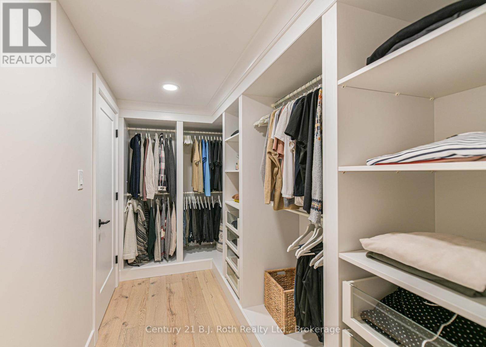 691 South Waseosa Lake Road, Huntsville, Ontario  P1H 2N5 - Photo 27 - X12473164