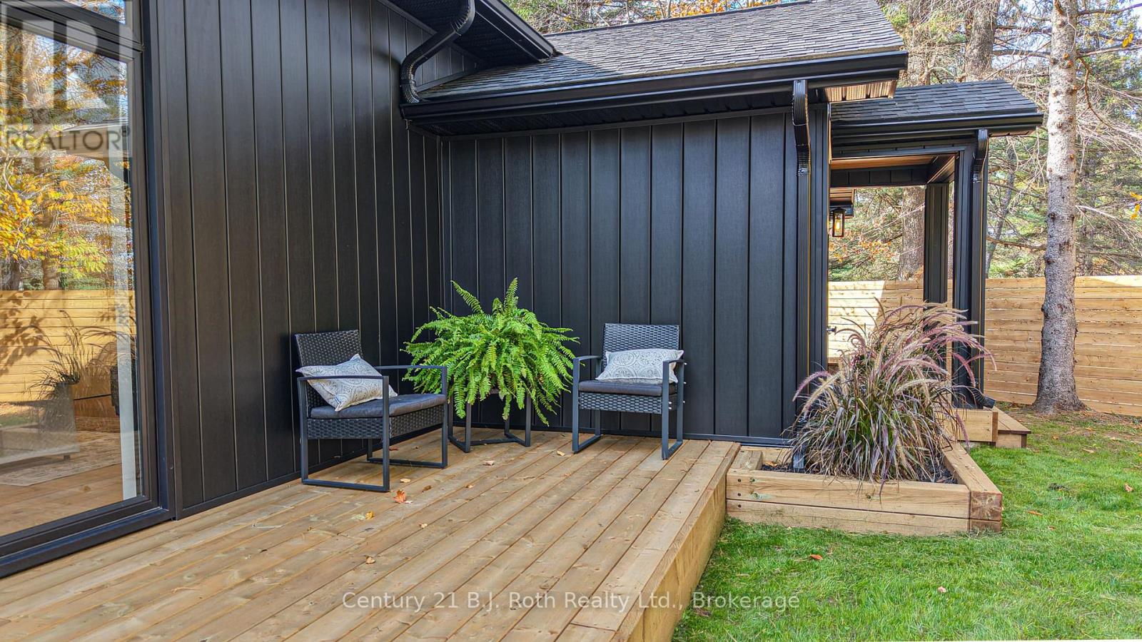 691 South Waseosa Lake Road, Huntsville, Ontario  P1H 2N5 - Photo 45 - X12473164