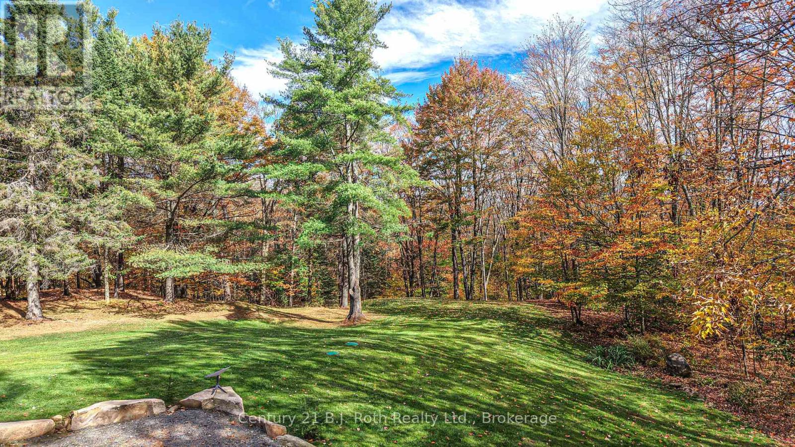 691 South Waseosa Lake Road, Huntsville, Ontario  P1H 2N5 - Photo 50 - X12473164