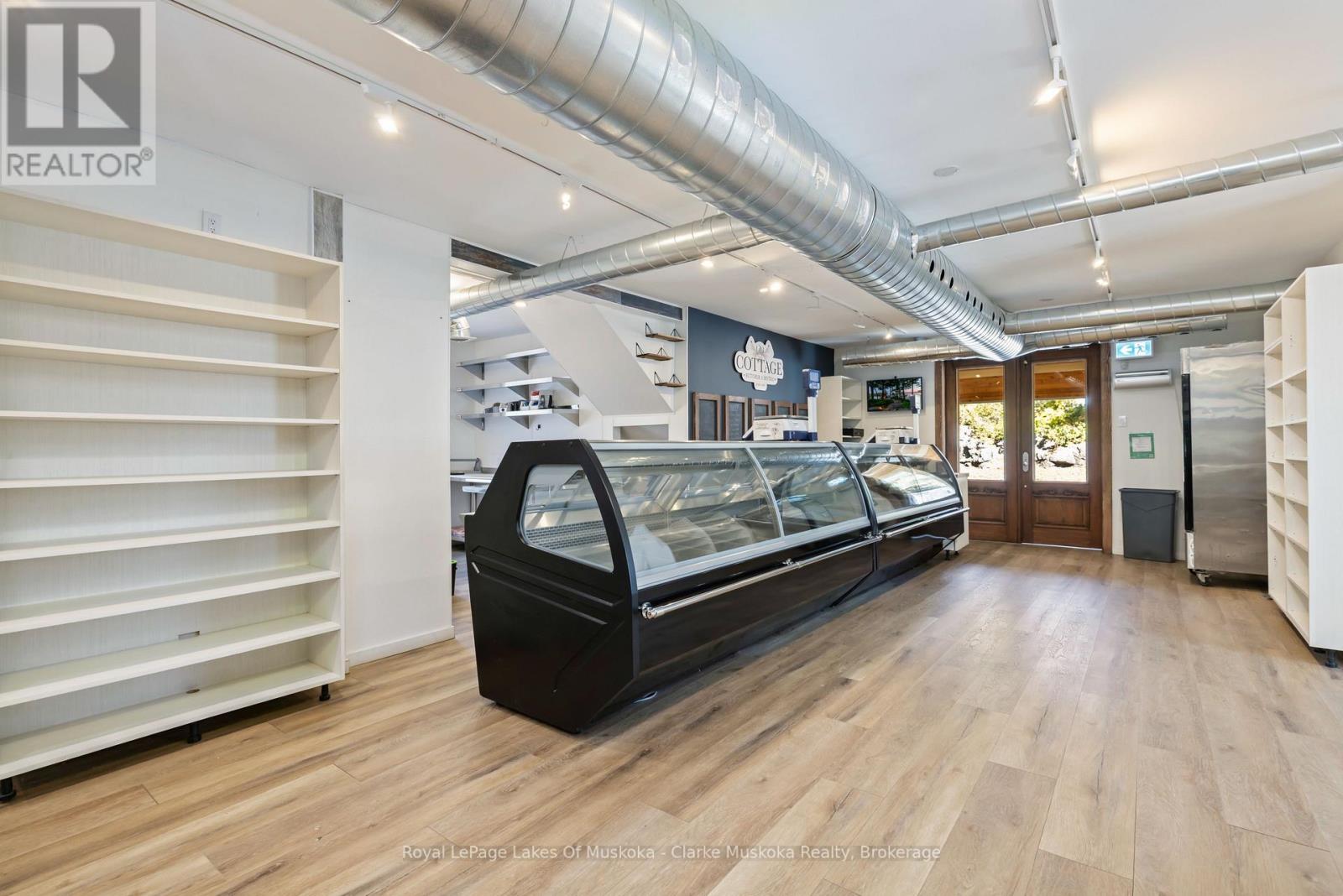 3173 Muskoka Rd 169, Muskoka Lakes, Ontario  P0C 1A0 - Photo 11 - X12473445