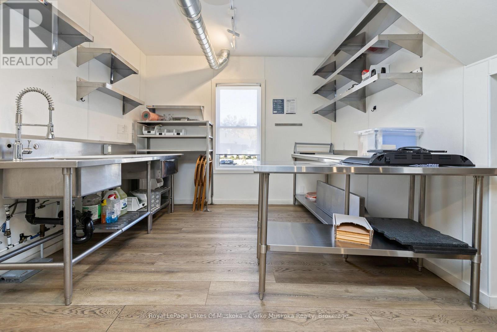 3173 Muskoka Rd 169, Muskoka Lakes, Ontario  P0C 1A0 - Photo 12 - X12473445