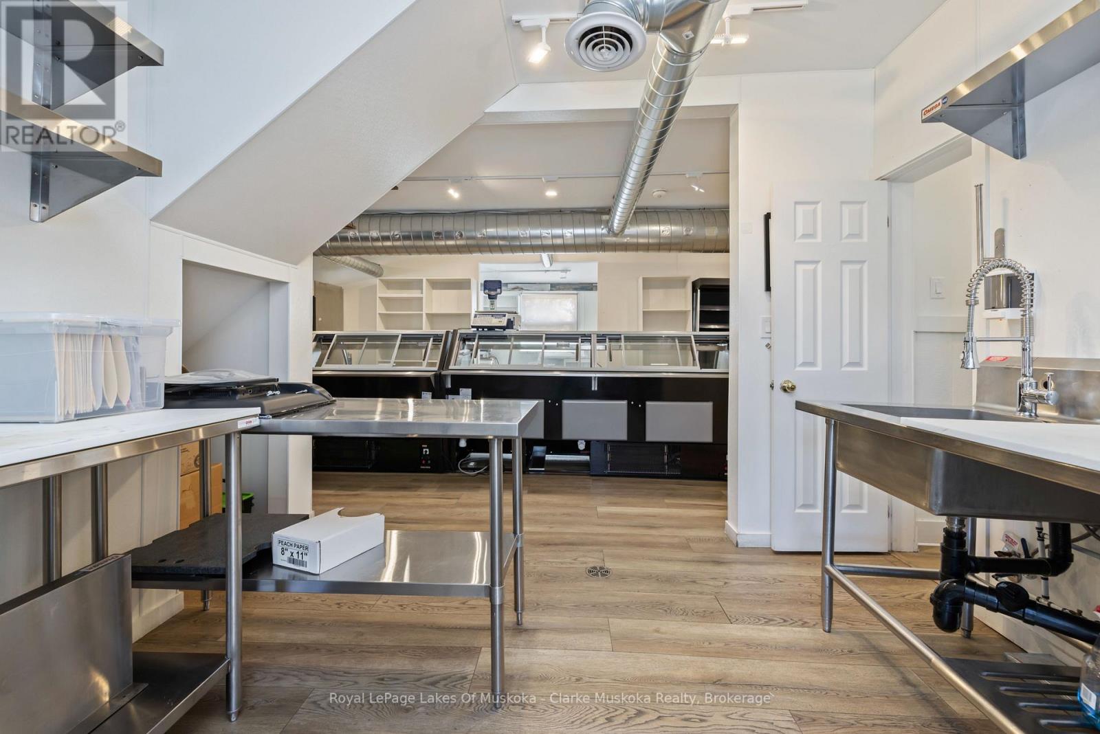 3173 Muskoka Rd 169, Muskoka Lakes, Ontario  P0C 1A0 - Photo 13 - X12473445