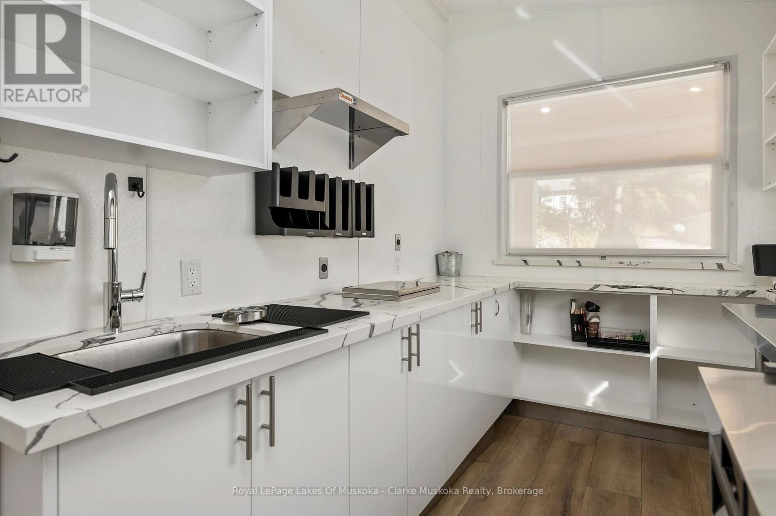 3173 Muskoka Rd 169, Muskoka Lakes, Ontario  P0C 1A0 - Photo 17 - X12473445