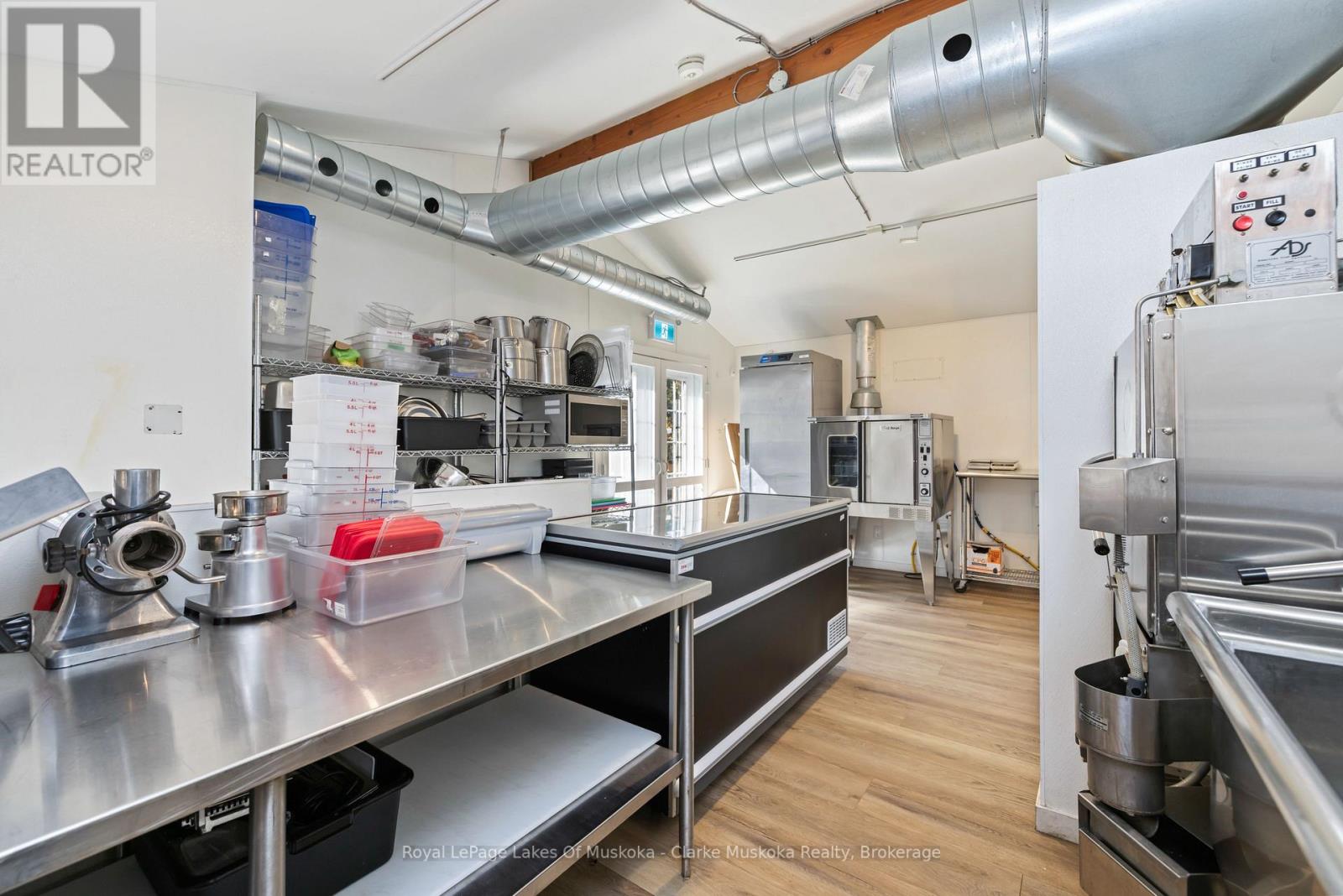 3173 Muskoka Rd 169, Muskoka Lakes, Ontario  P0C 1A0 - Photo 21 - X12473445