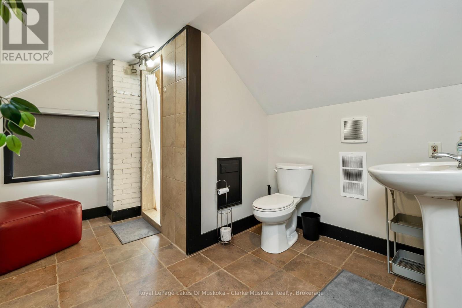 3173 Muskoka Rd 169, Muskoka Lakes, Ontario  P0C 1A0 - Photo 28 - X12473445