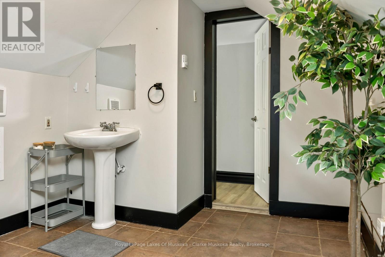 3173 Muskoka Rd 169, Muskoka Lakes, Ontario  P0C 1A0 - Photo 29 - X12473445