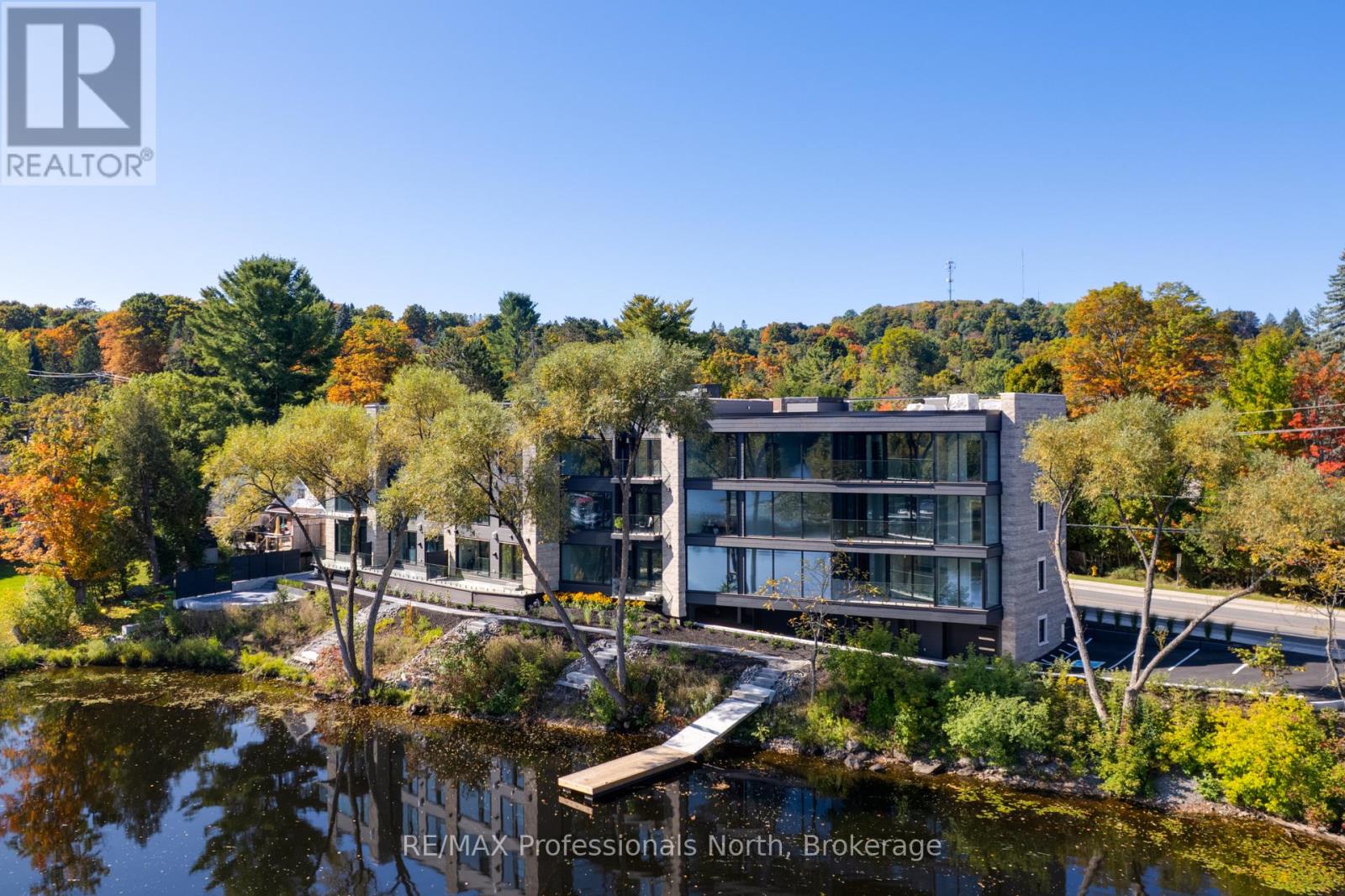 101 - 32 Brunel Road, Huntsville, Ontario  P1H 1P5 - Photo 1 - X12475515